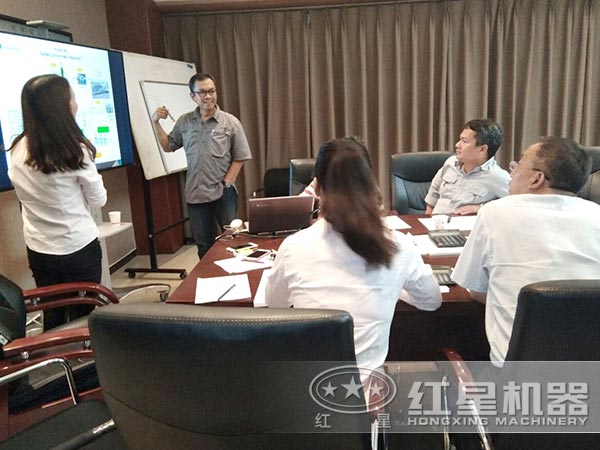 红星机器技术人员培训现场 红星机器技术人员培训现场